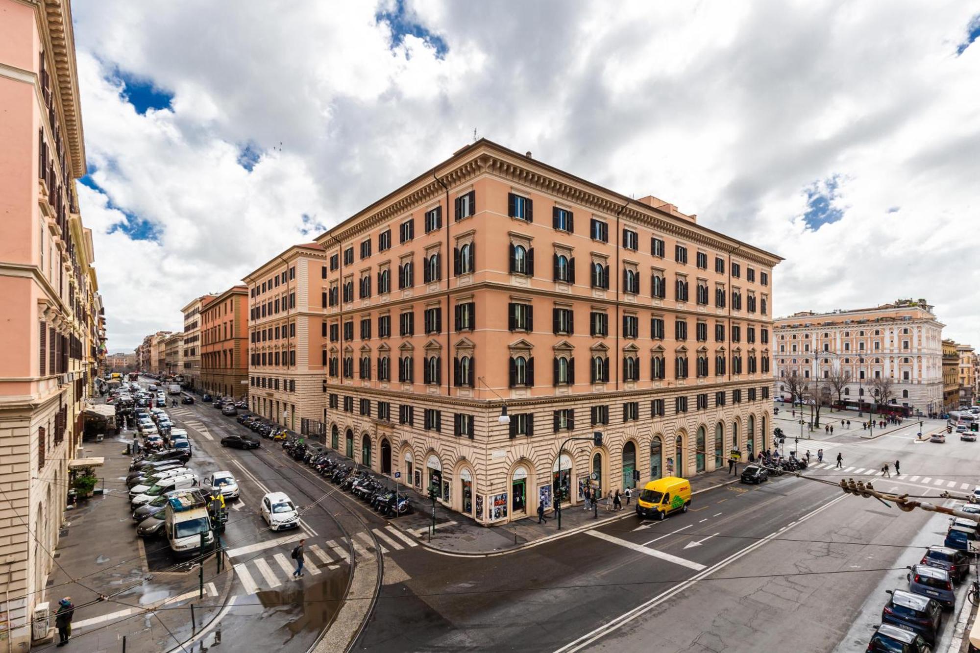 Cavour Luxury Rooms - Lr Collection Rome Exterior photo